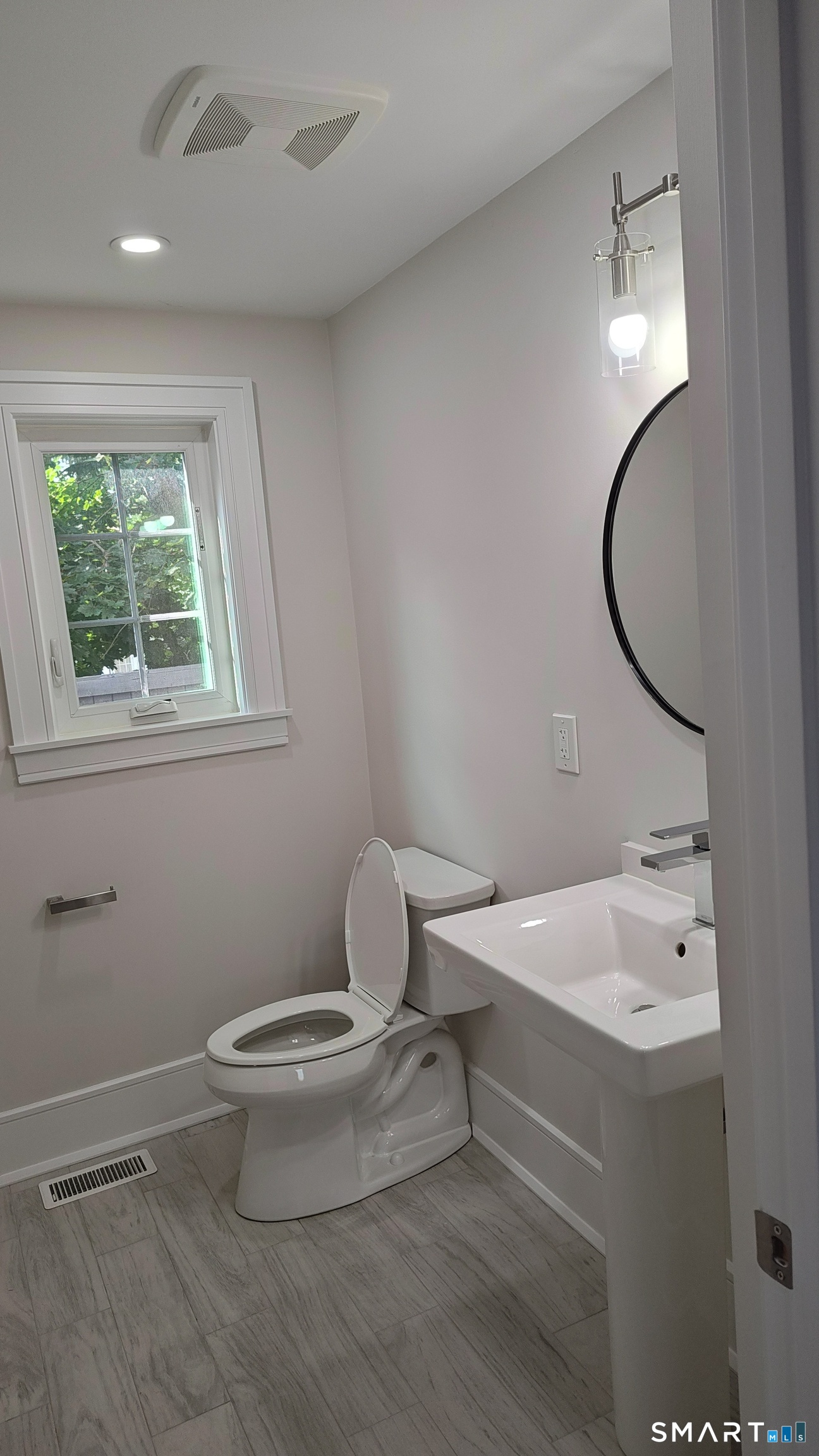 42 Poe Court Fairfield CT 06825
