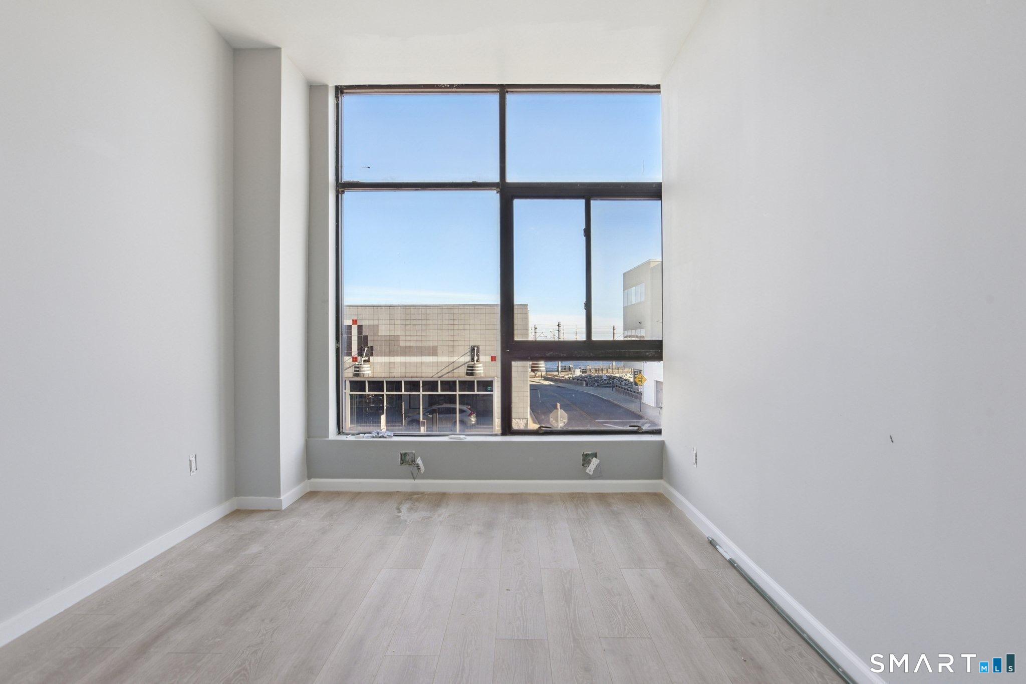 215-219 Bank Street New London CT 06320