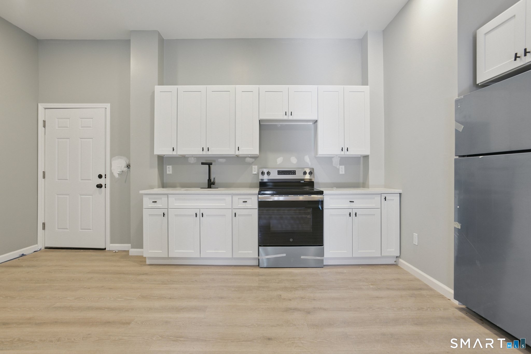215-219 Bank Street New London CT 06320