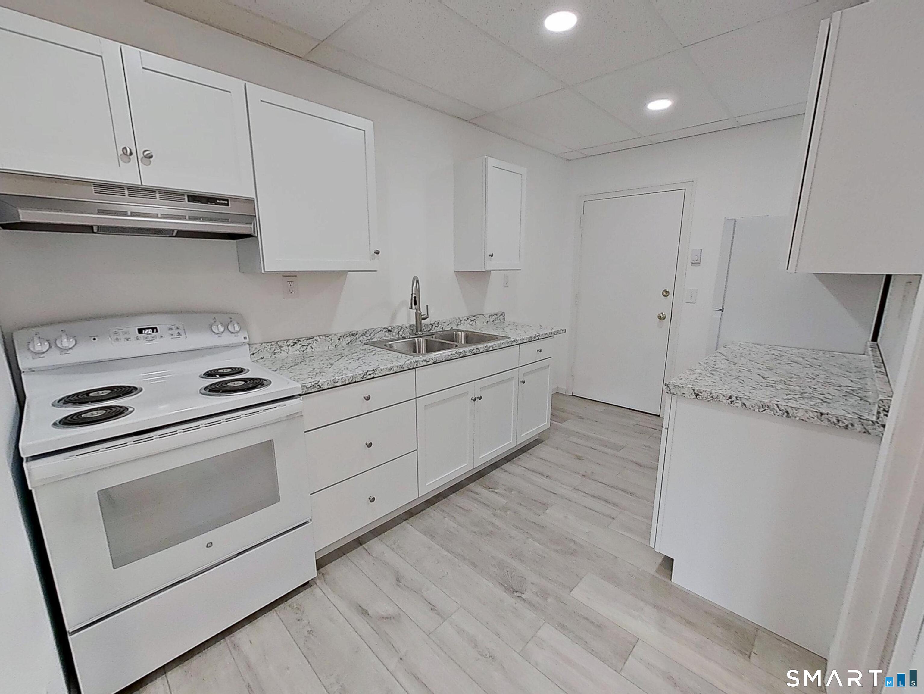 1271 Boston Post Road Old Saybrook CT 06475