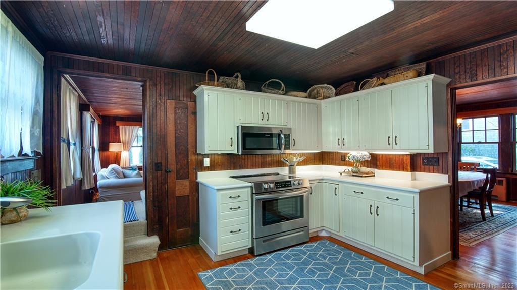 106 East Shore Avenue Groton CT 06340