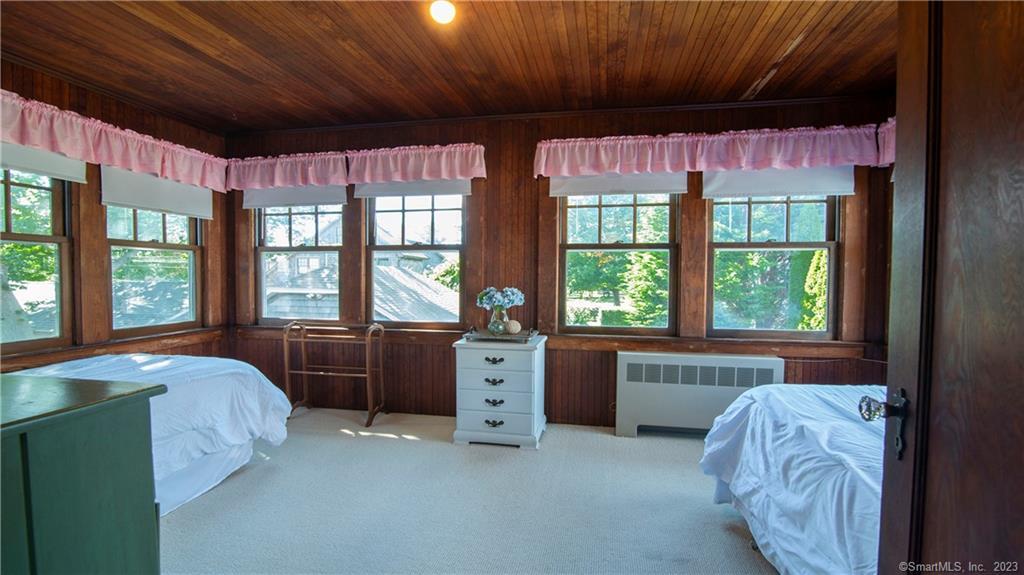 106 East Shore Avenue Groton CT 06340