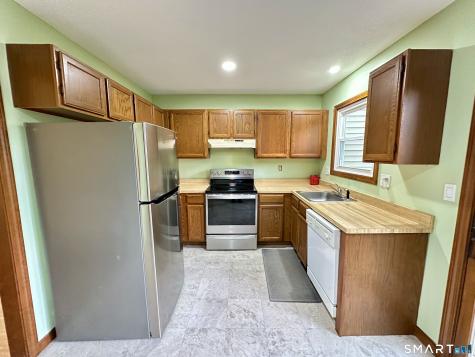 10 Windwood Drive Windsor Locks CT 06096