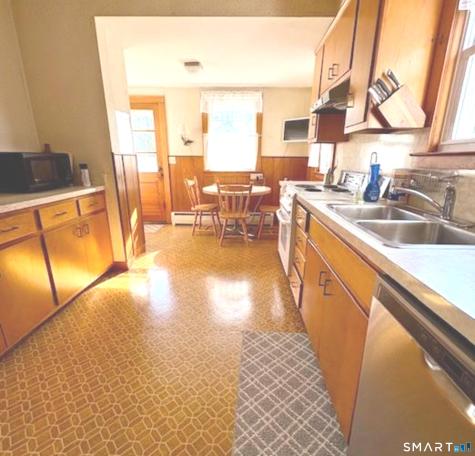 33 Wilford Road Branford CT 06405