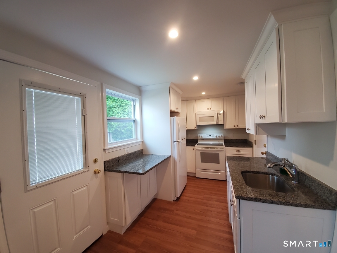 170 Brookfield Avenue Fairfield CT 06825