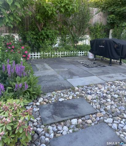 170 Brookfield Avenue Fairfield CT 06825