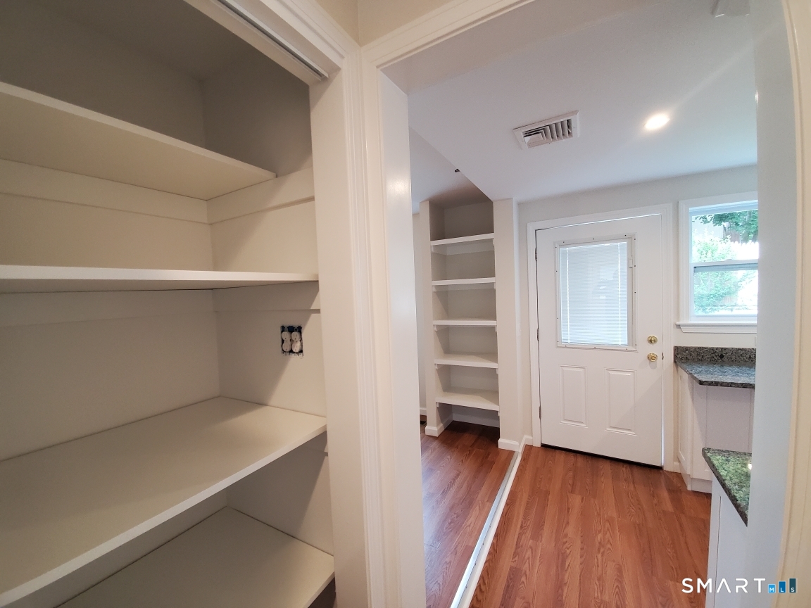 170 Brookfield Avenue Fairfield CT 06825