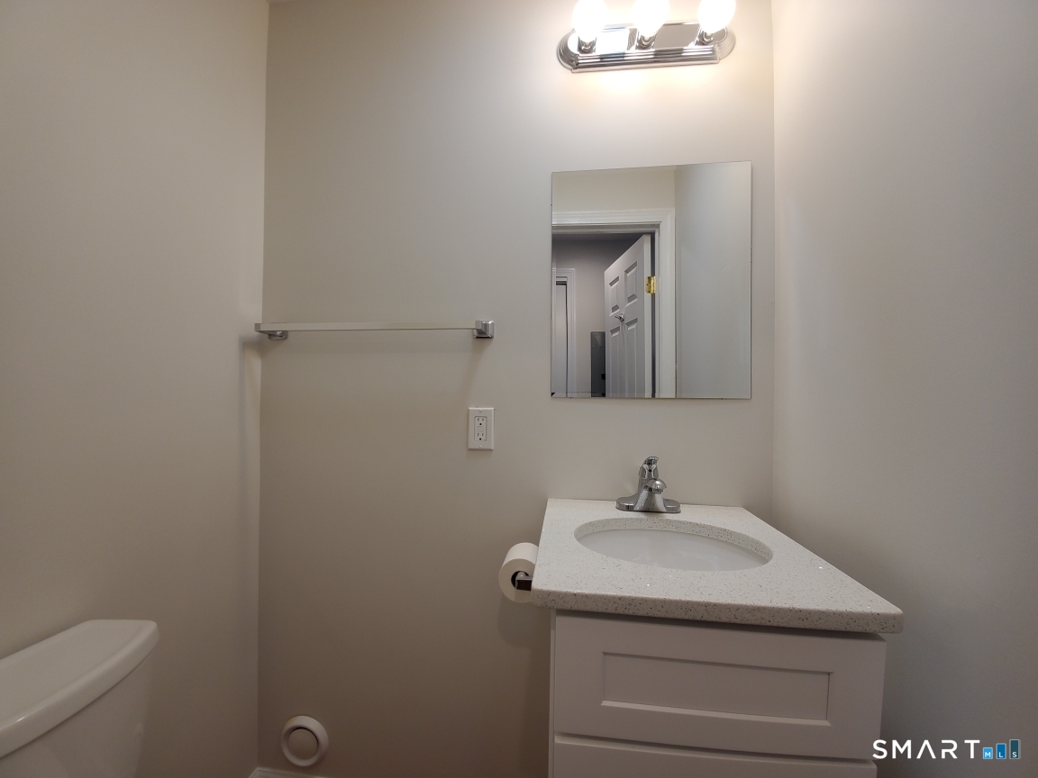 170 Brookfield Avenue Fairfield CT 06825