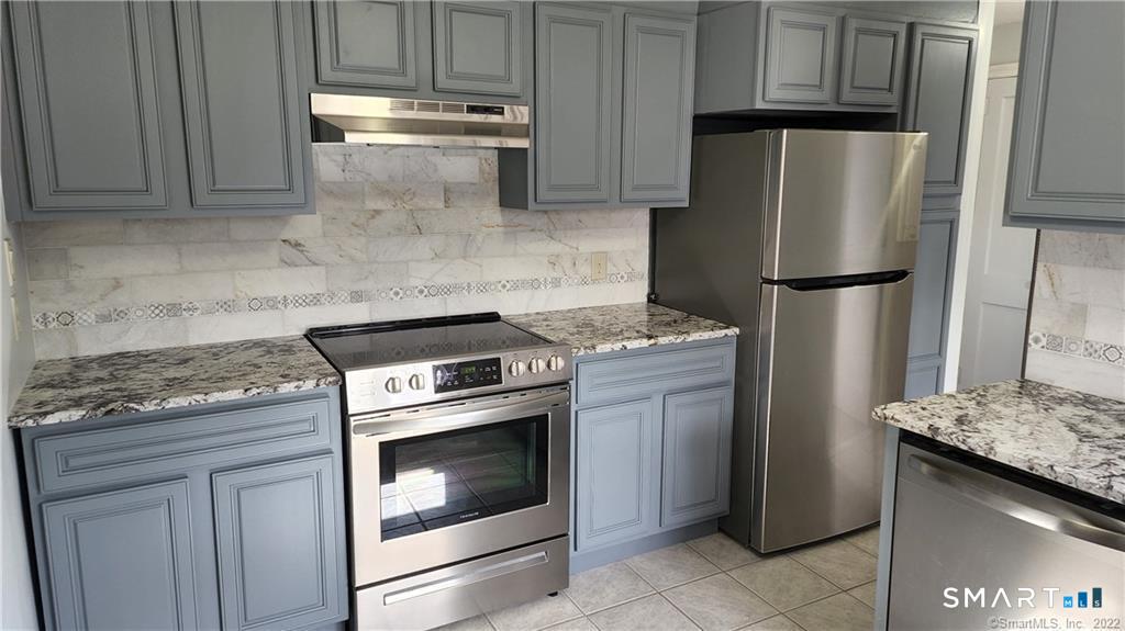 25 Madsen Road West Hartford CT 06110
