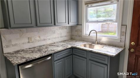 25 Madsen Road West Hartford CT 06110