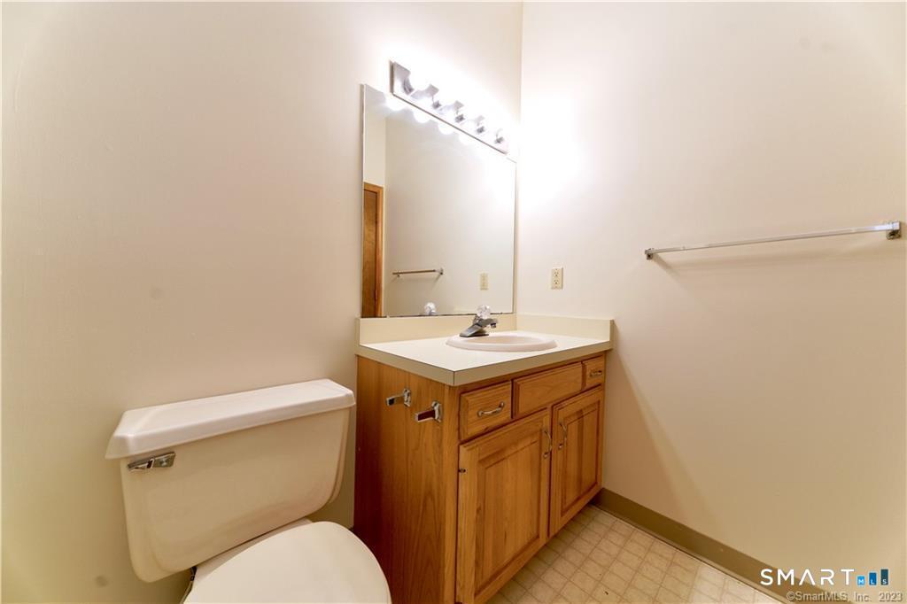 33 Ivy Lane South Windsor CT 06074