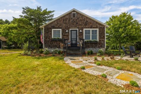 69 Daniel Avenue Guilford CT 06437