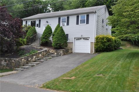 22 Essex Road Greenwich CT 06831