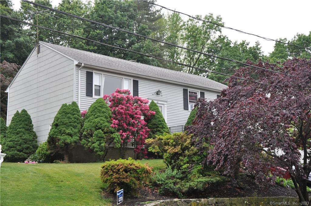 22 Essex Road Greenwich CT 06831