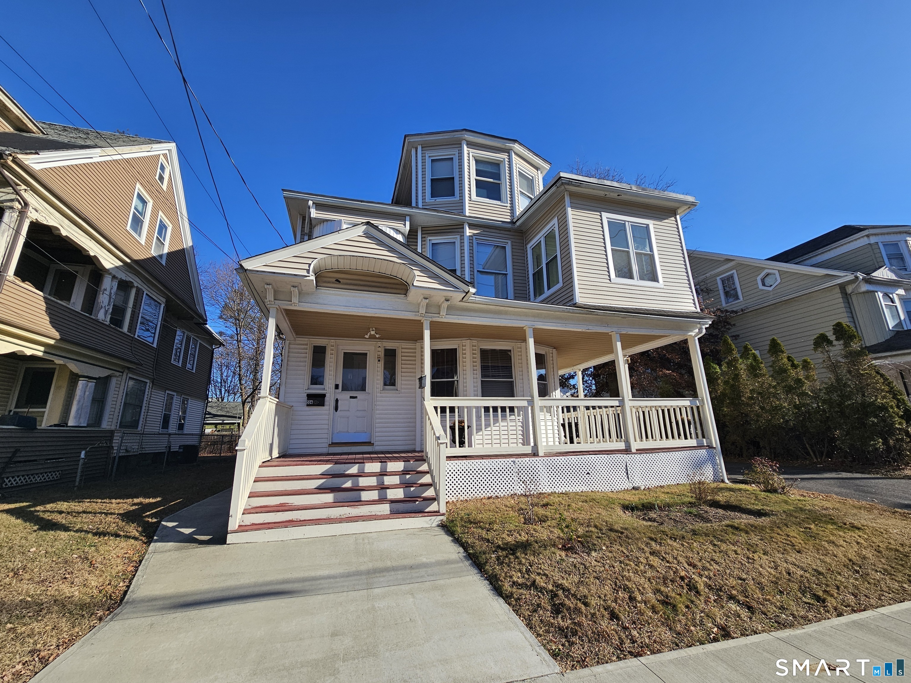 592 Laurel Avenue Bridgeport CT 06605