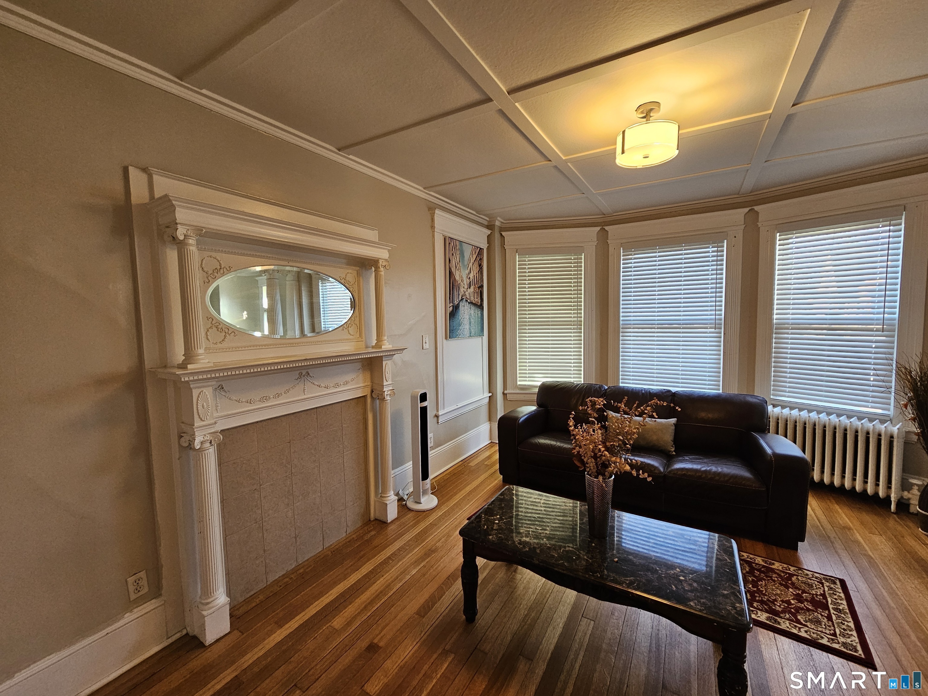 592 Laurel Avenue Bridgeport CT 06605