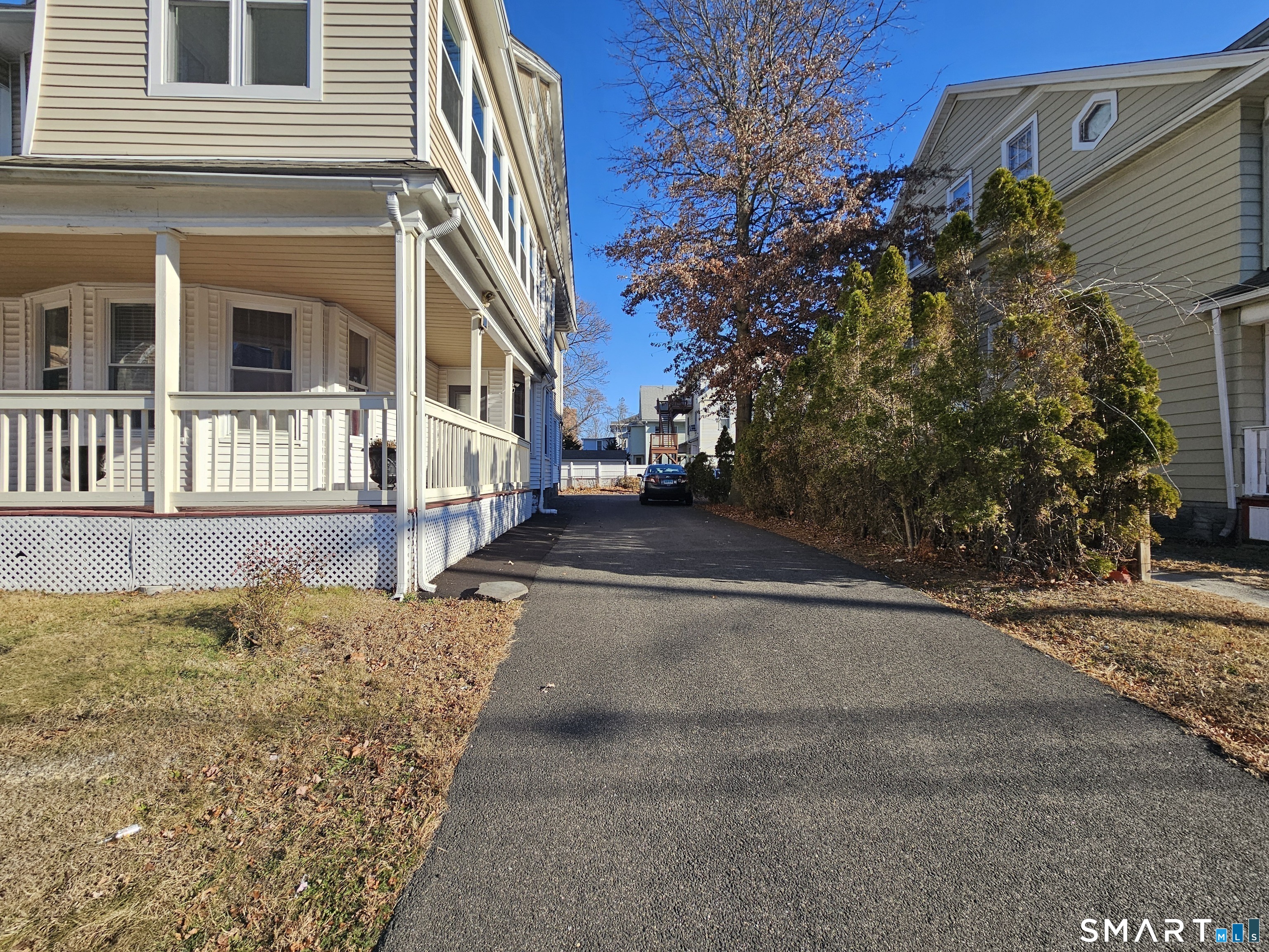 592 Laurel Avenue Bridgeport CT 06605