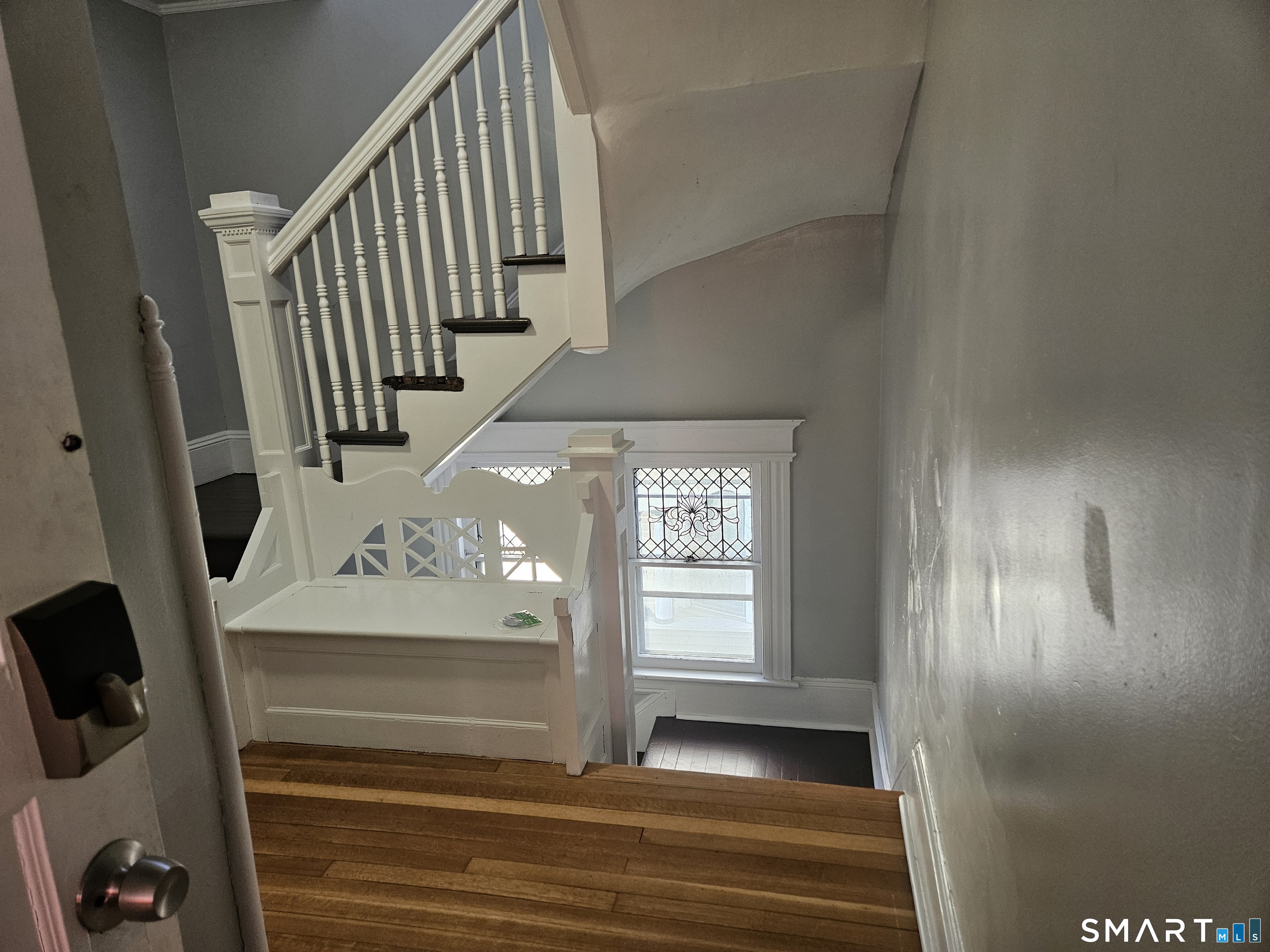 592 Laurel Avenue Bridgeport CT 06605
