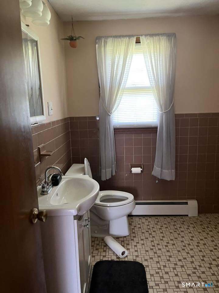 64-66 Gladden Street New Britain CT 06051