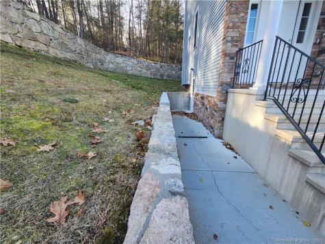 20 Short Oak Drive Brookfield CT 06804
