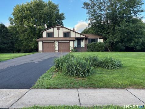 33 Lochview Drive Windsor CT 06095