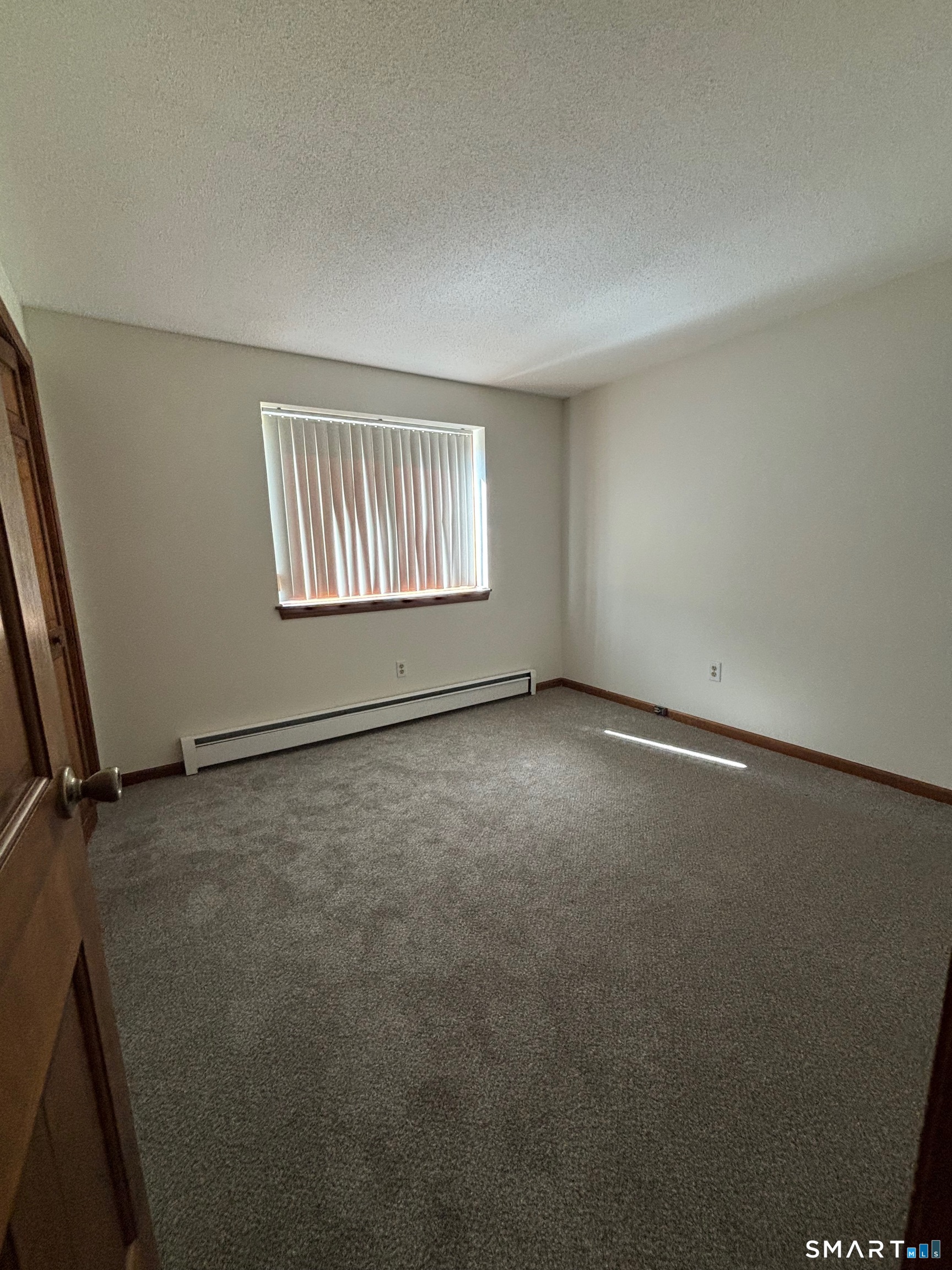 33 Lochview Drive Windsor CT 06095