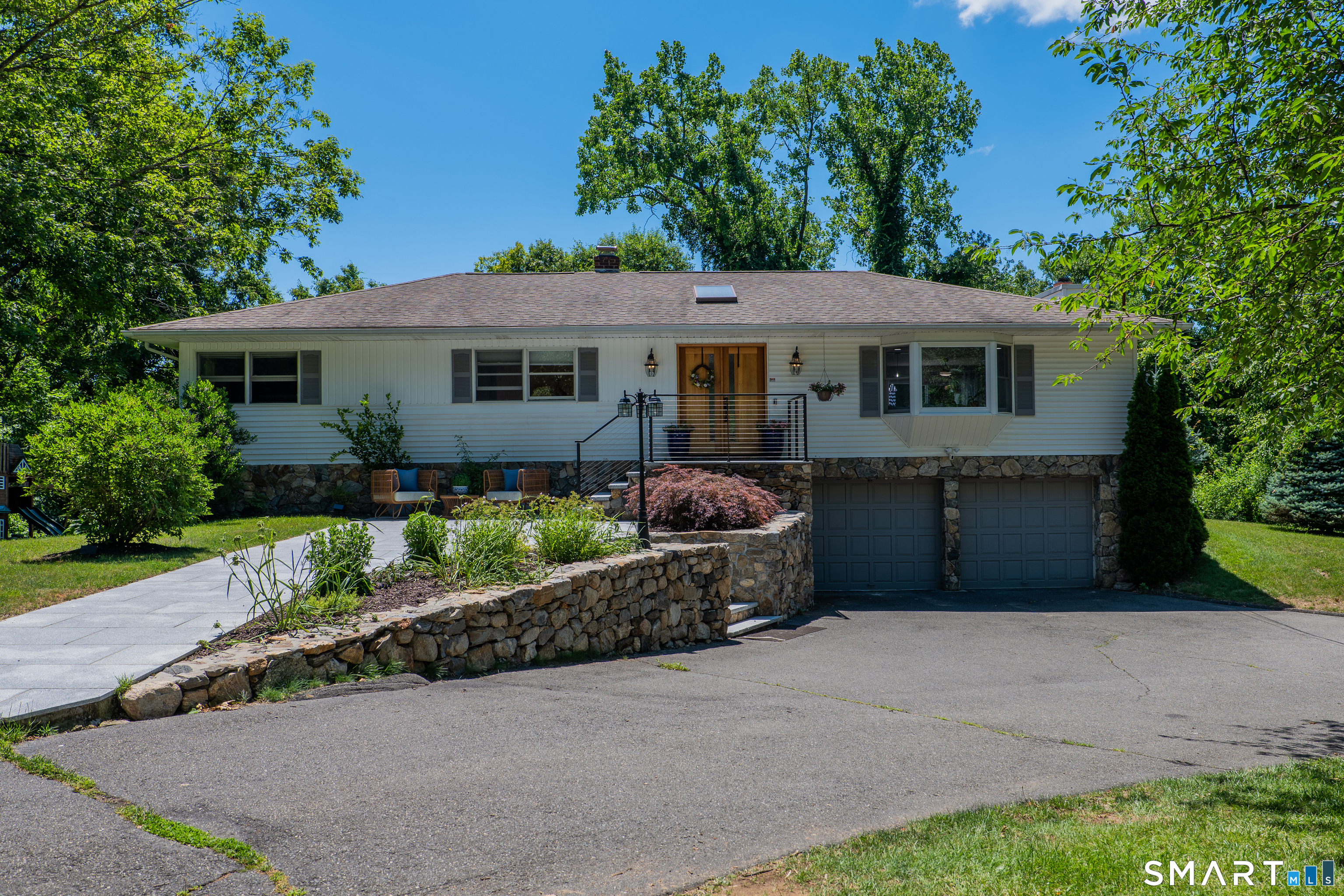 15 Farrell Road Newtown CT 06470