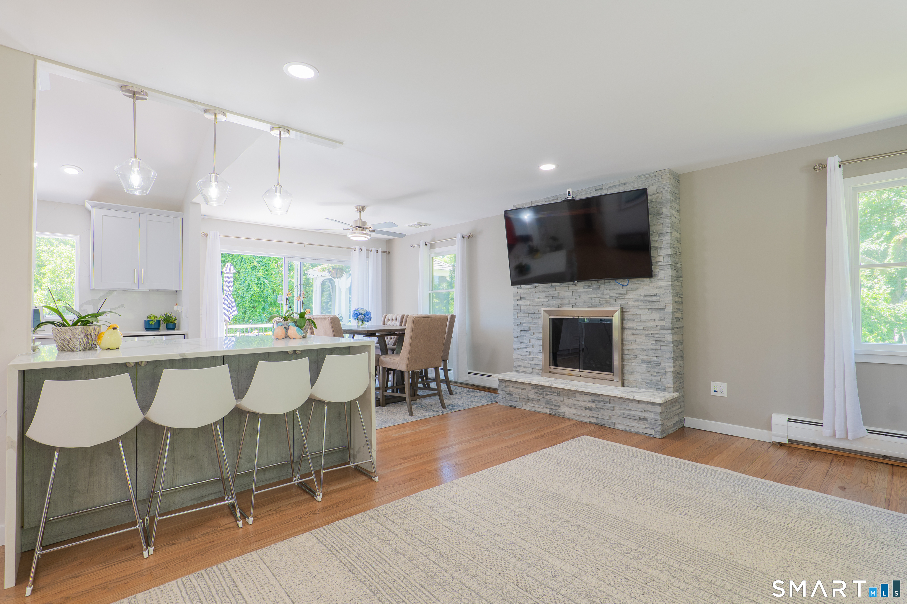 15 Farrell Road Newtown CT 06470