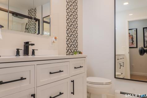 15 Farrell Road Newtown CT 06470