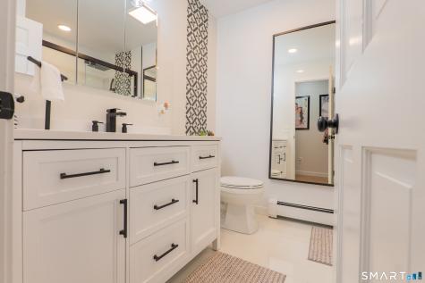 15 Farrell Road Newtown CT 06470