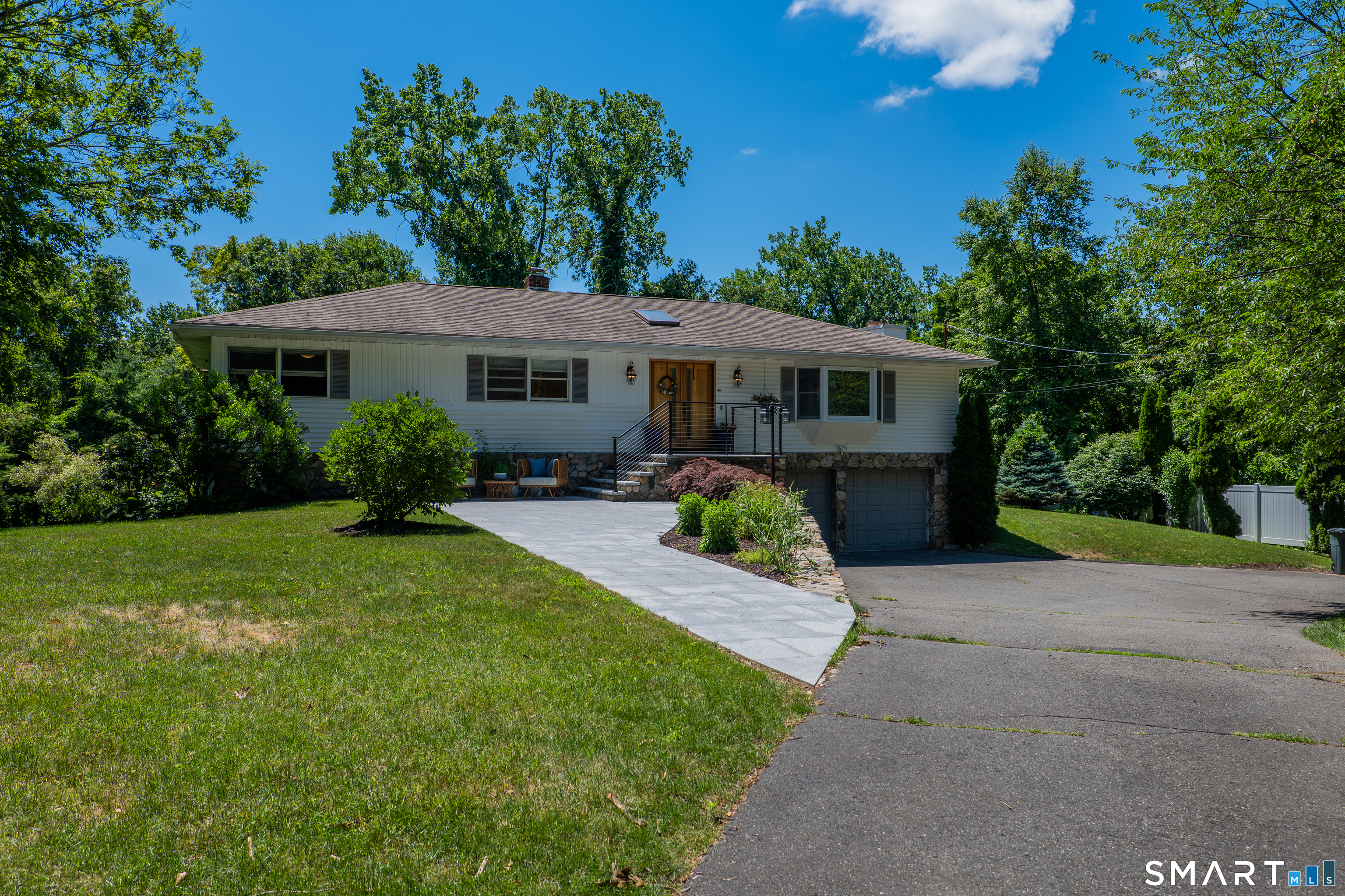 15 Farrell Road Newtown CT 06470