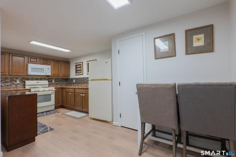 15 Farrell Road Newtown CT 06470