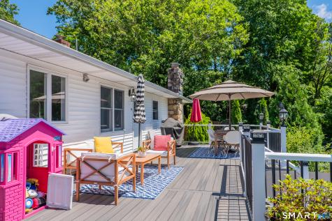 15 Farrell Road Newtown CT 06470