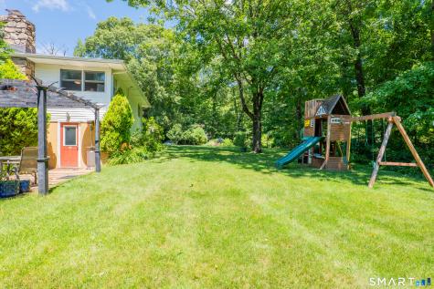 15 Farrell Road Newtown CT 06470