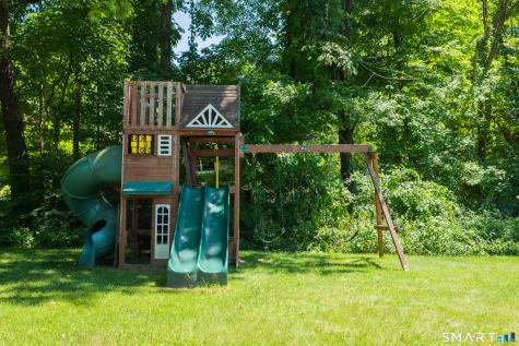 15 Farrell Road Newtown CT 06470