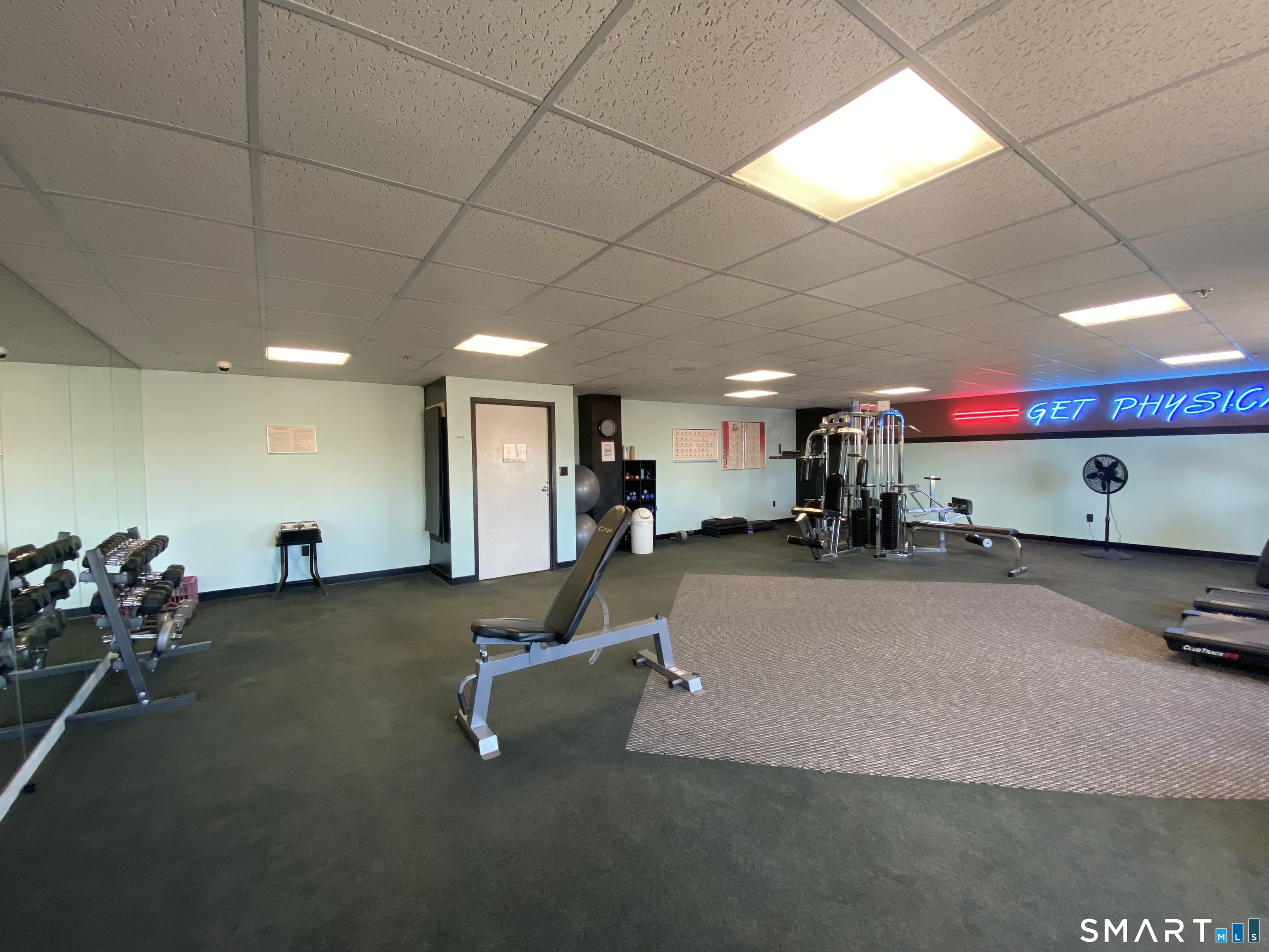 111 Dekoven Drive Middletown CT 06457