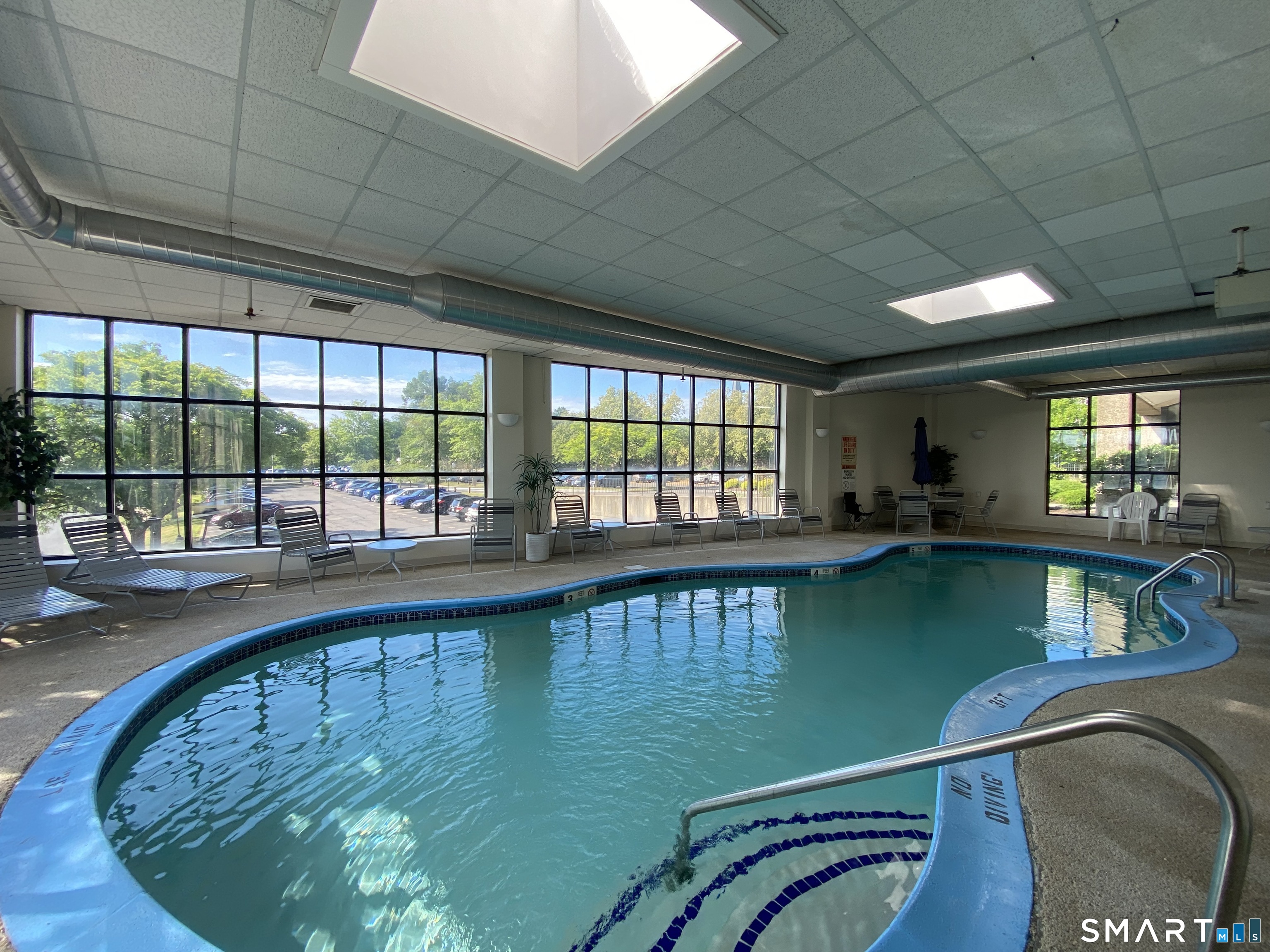 111 Dekoven Drive Middletown CT 06457