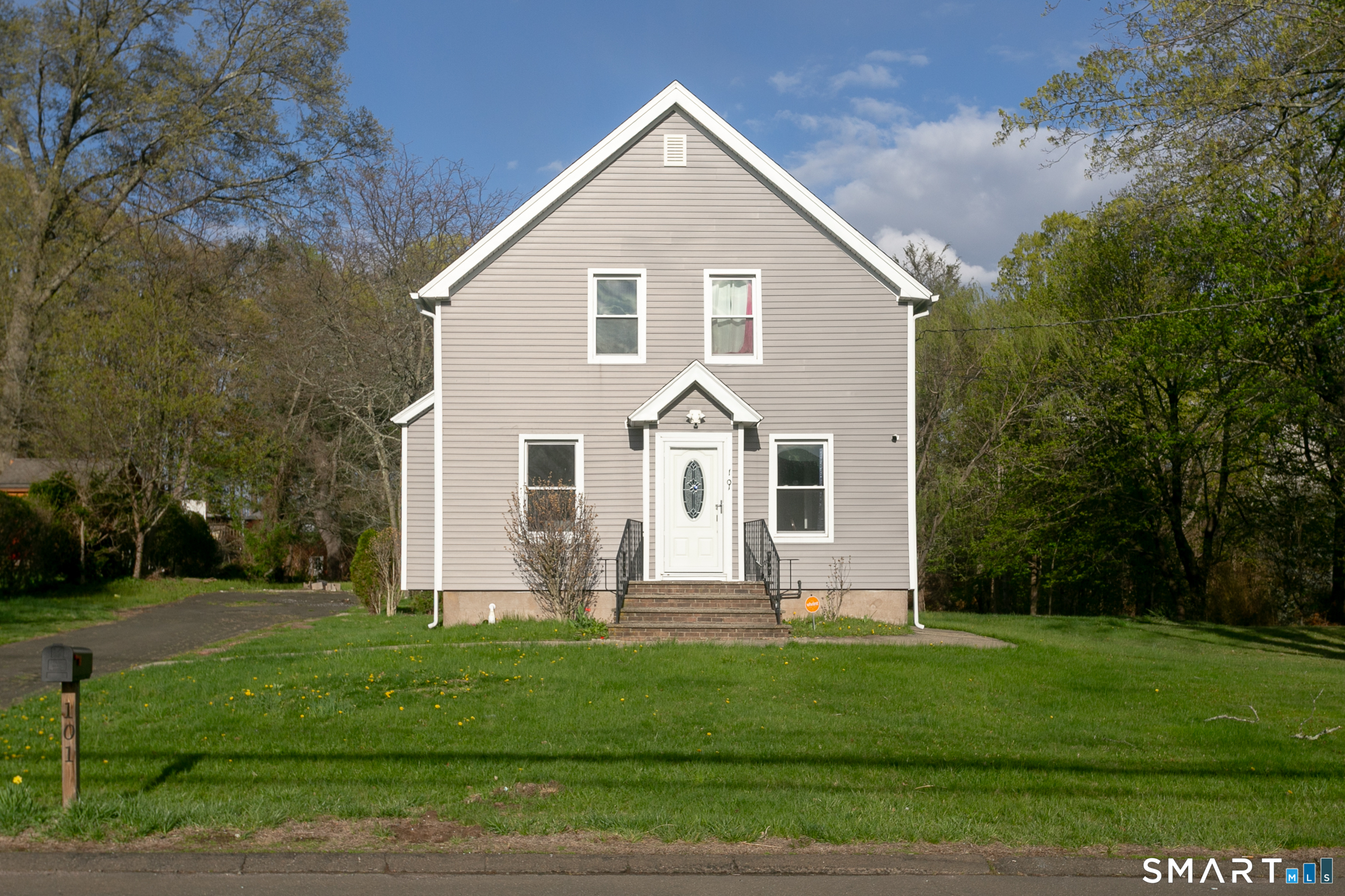 101 Laurel Street East Haven CT 06512