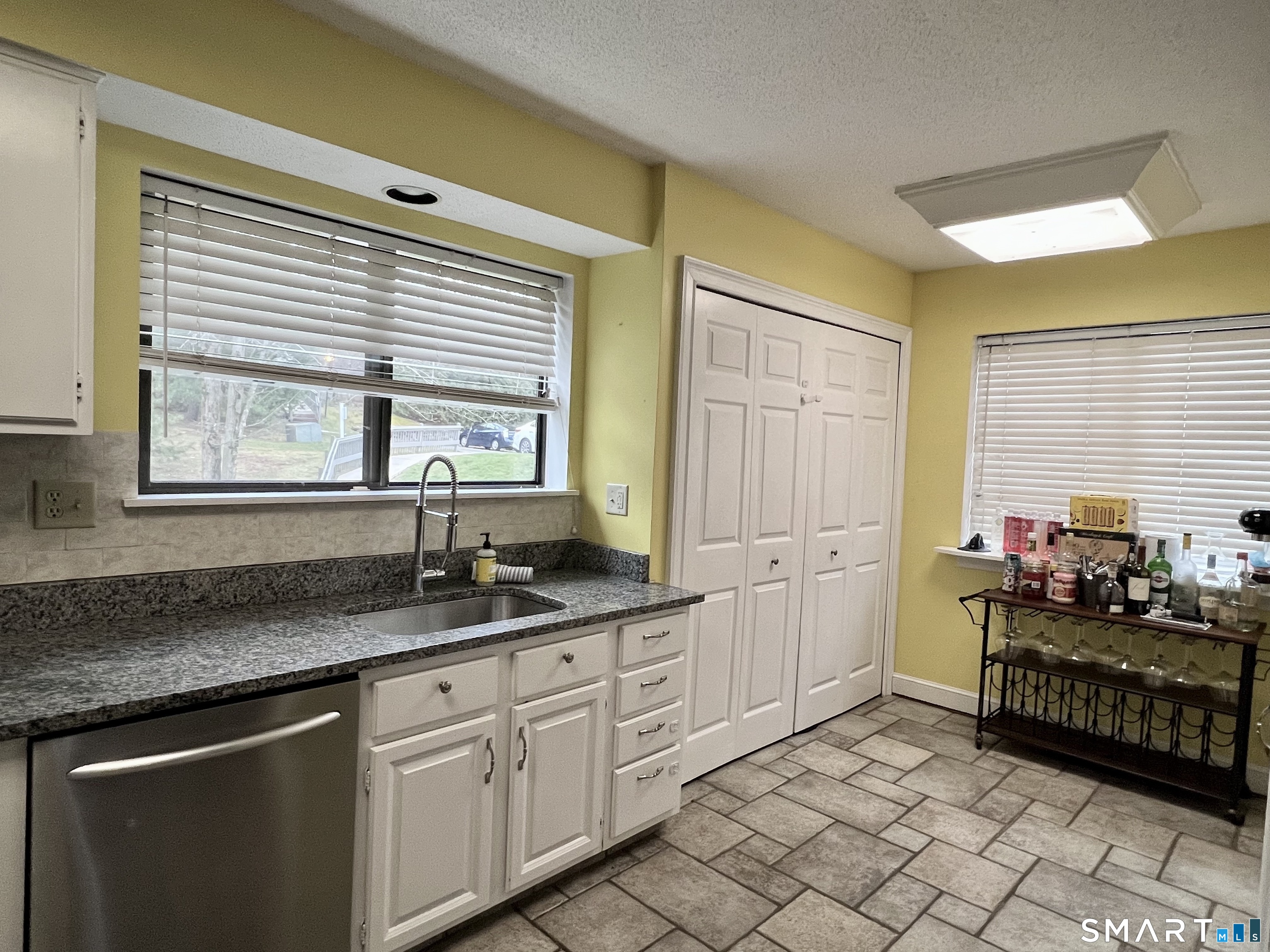 334 Conestoga Way Glastonbury CT 06033