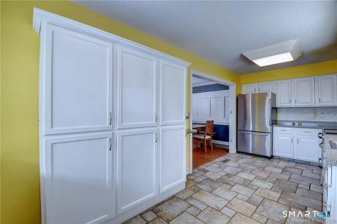 334 Conestoga Way Glastonbury CT 06033