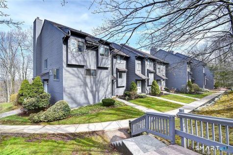 334 Conestoga Way Glastonbury CT 06033