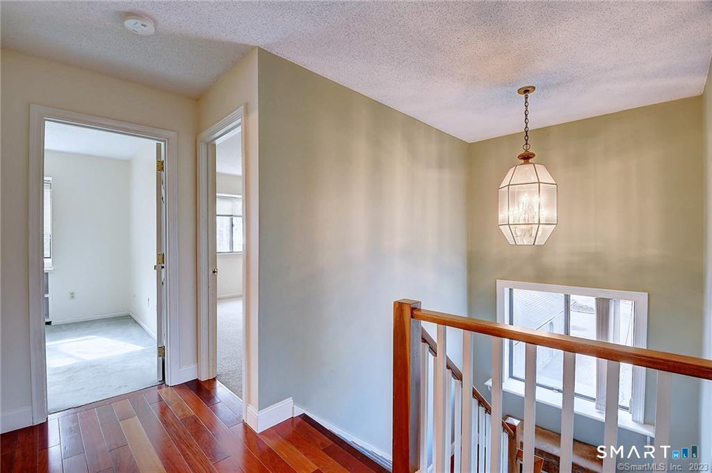 334 Conestoga Way Glastonbury CT 06033