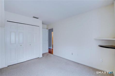 334 Conestoga Way Glastonbury CT 06033