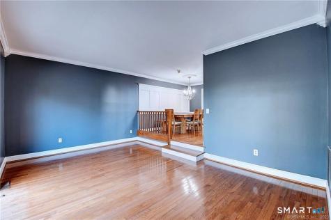 334 Conestoga Way Glastonbury CT 06033