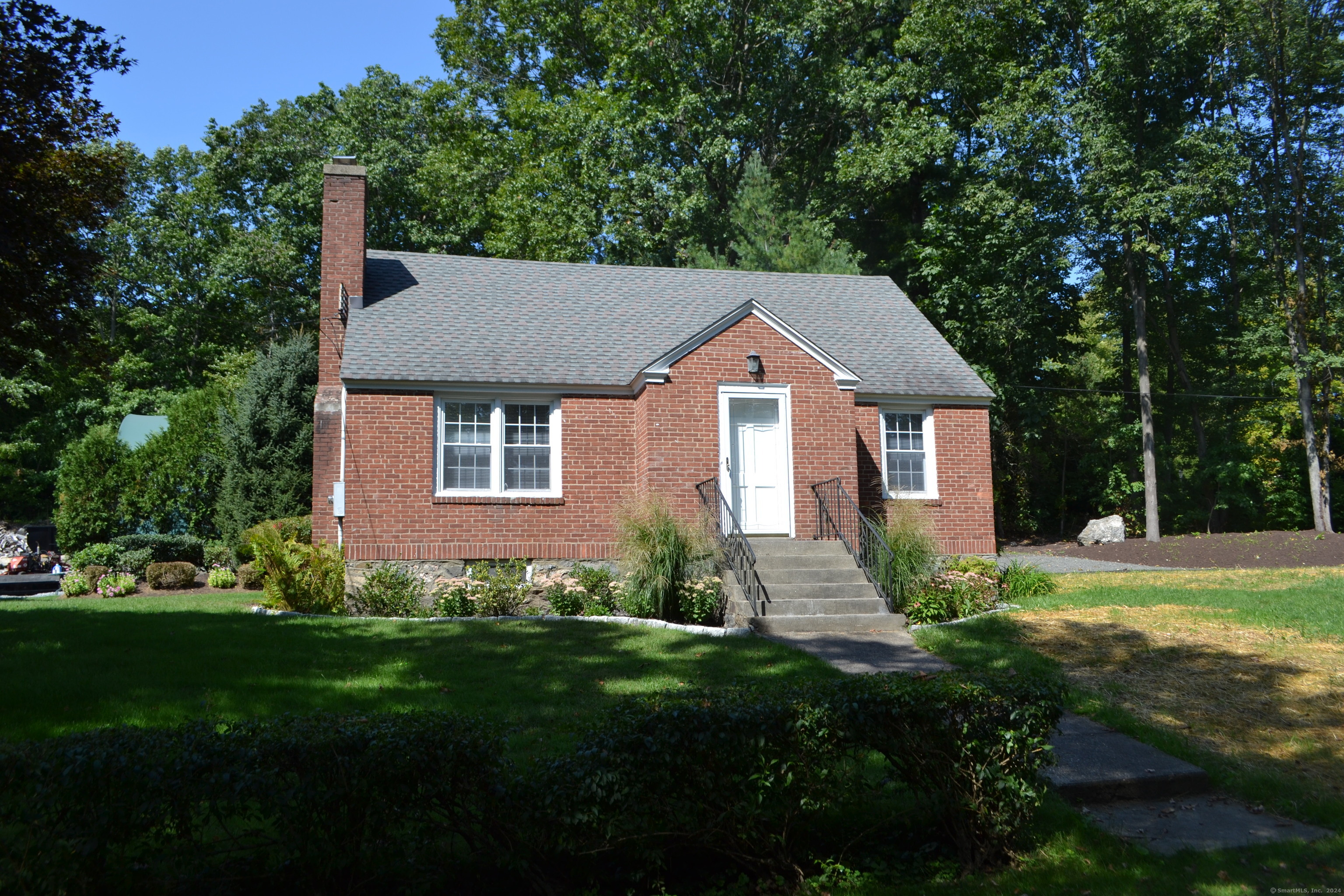 885 Straits Turnpike Middlebury CT 06762