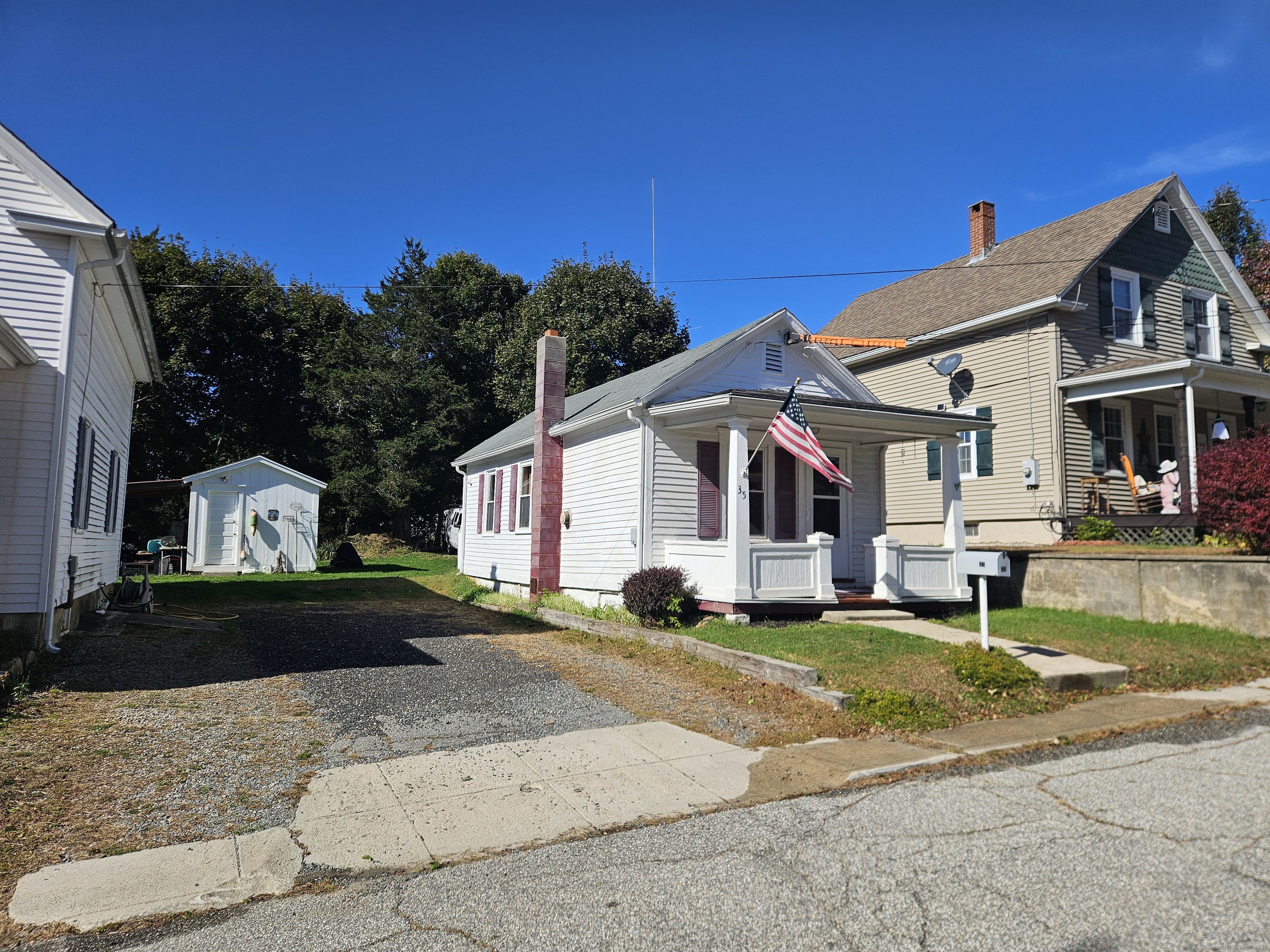 35 Salisbury Avenue Plainfield CT 06354