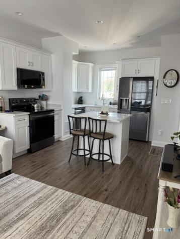4 Beacon Square Fairfield CT 06825
