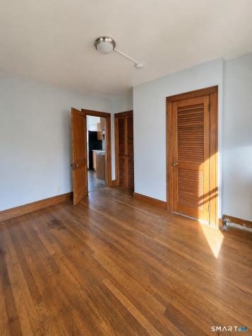 1048 Broad Street Meriden CT 06450
