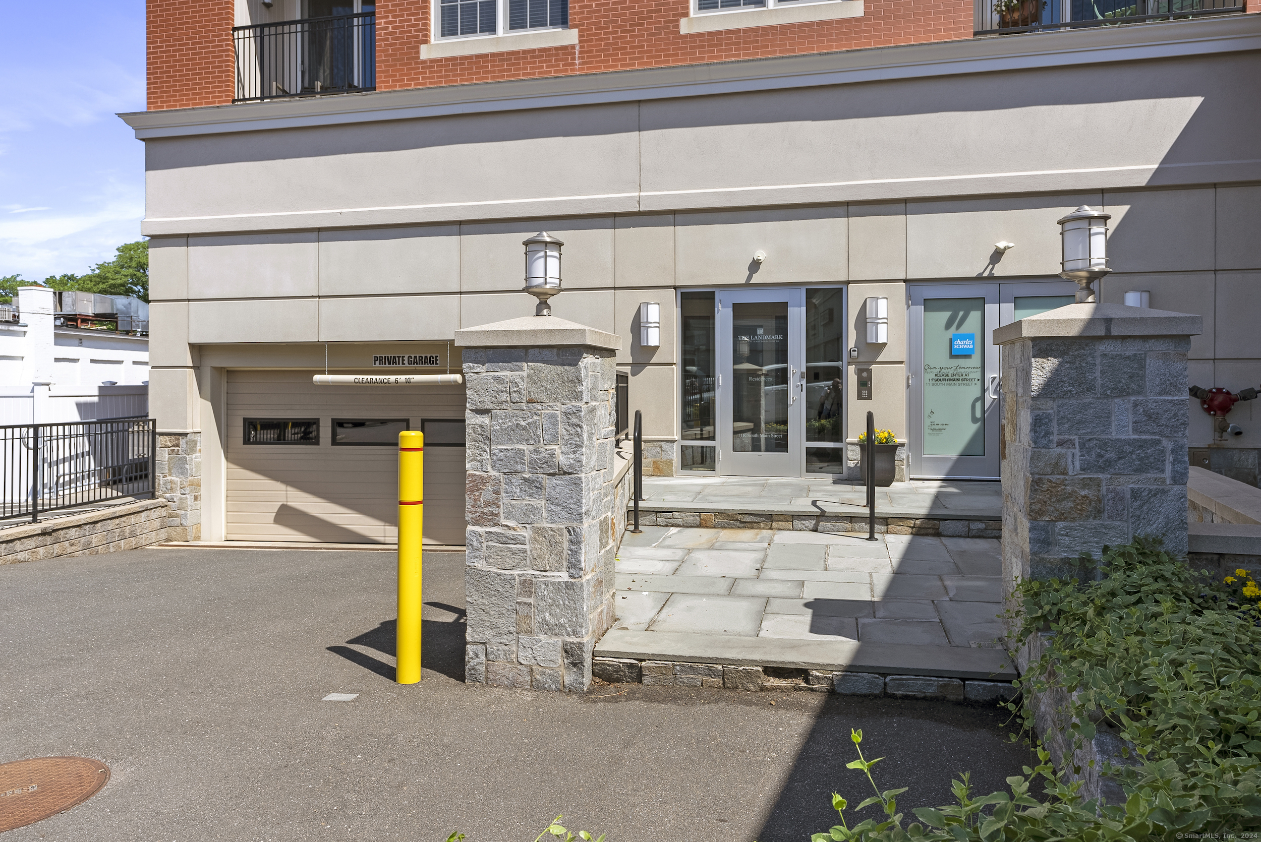 11 South Main Street West Hartford CT 06107