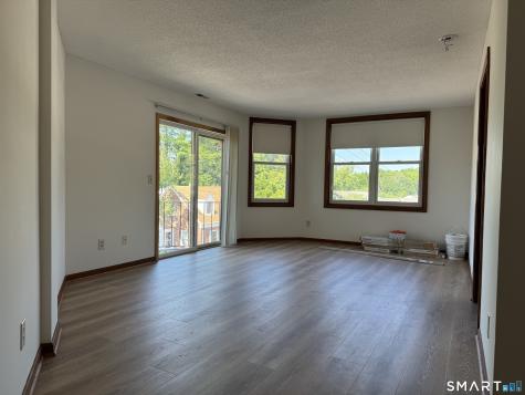 1022 Main Street Branford CT 06405